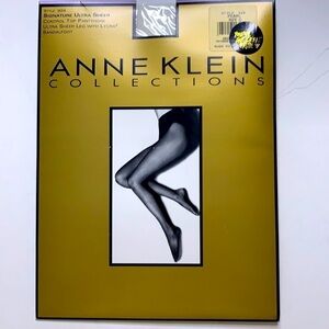 Anne Klein style 924 signature ultra control top pantyhose Sheer leg new